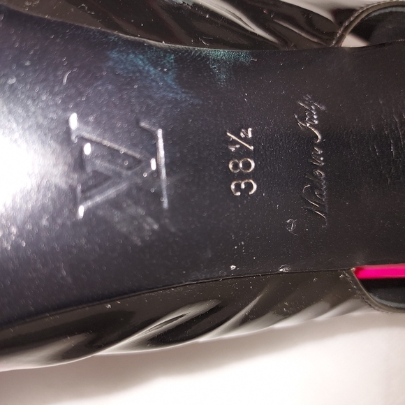 Louis Vuitton sling back patent leather black and fuschia pumps - Picture 2 of 12